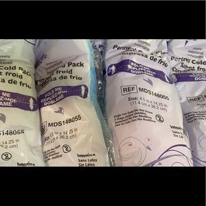 7 perineal Cold packs and nursing cover